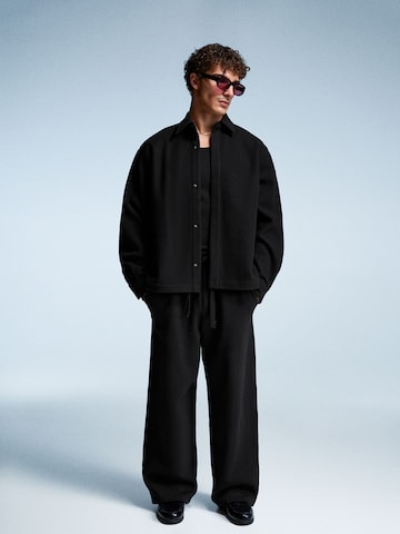 Giacca di mezza stagione di Bershka in nero