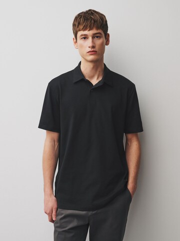 Next Shirt in Blue: front