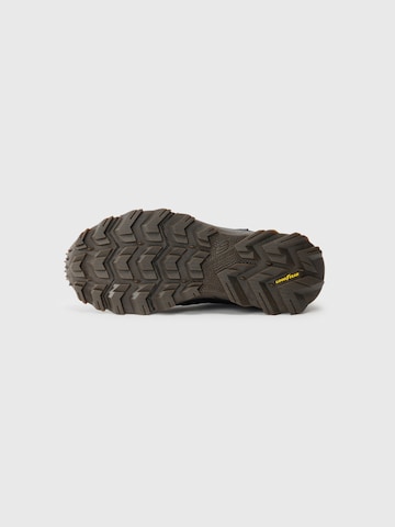 SKECHERSNiske tenisice 'EQUALIZER 5.0 TRAIL' - crna boja