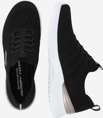 SKECHERS - Sapatilhas slip-on em preto