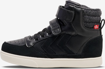 Hummel Boots in Black: front
