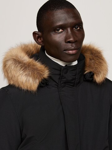 TOMMY HILFIGER Jacke 'Rockie' in Schwarz