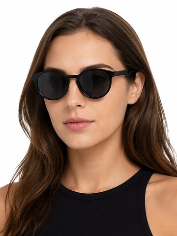VEYREY Sunglasses in Black