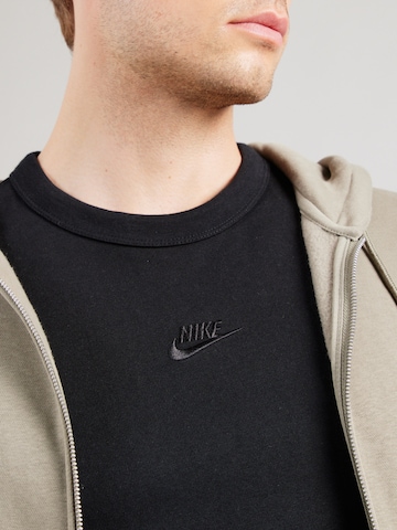 Tricou 'Premium Essentials' de la Nike Sportswear pe negru