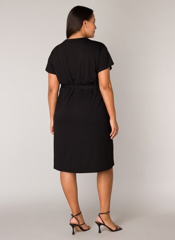 BASE LEVEL CURVY Kleid in Schwarz