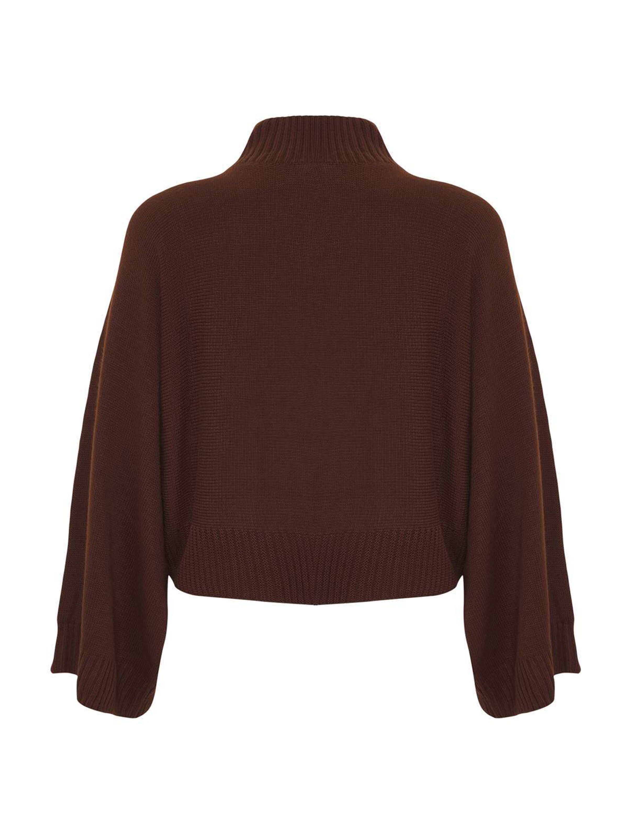 Trendyol Sweater in Brown
