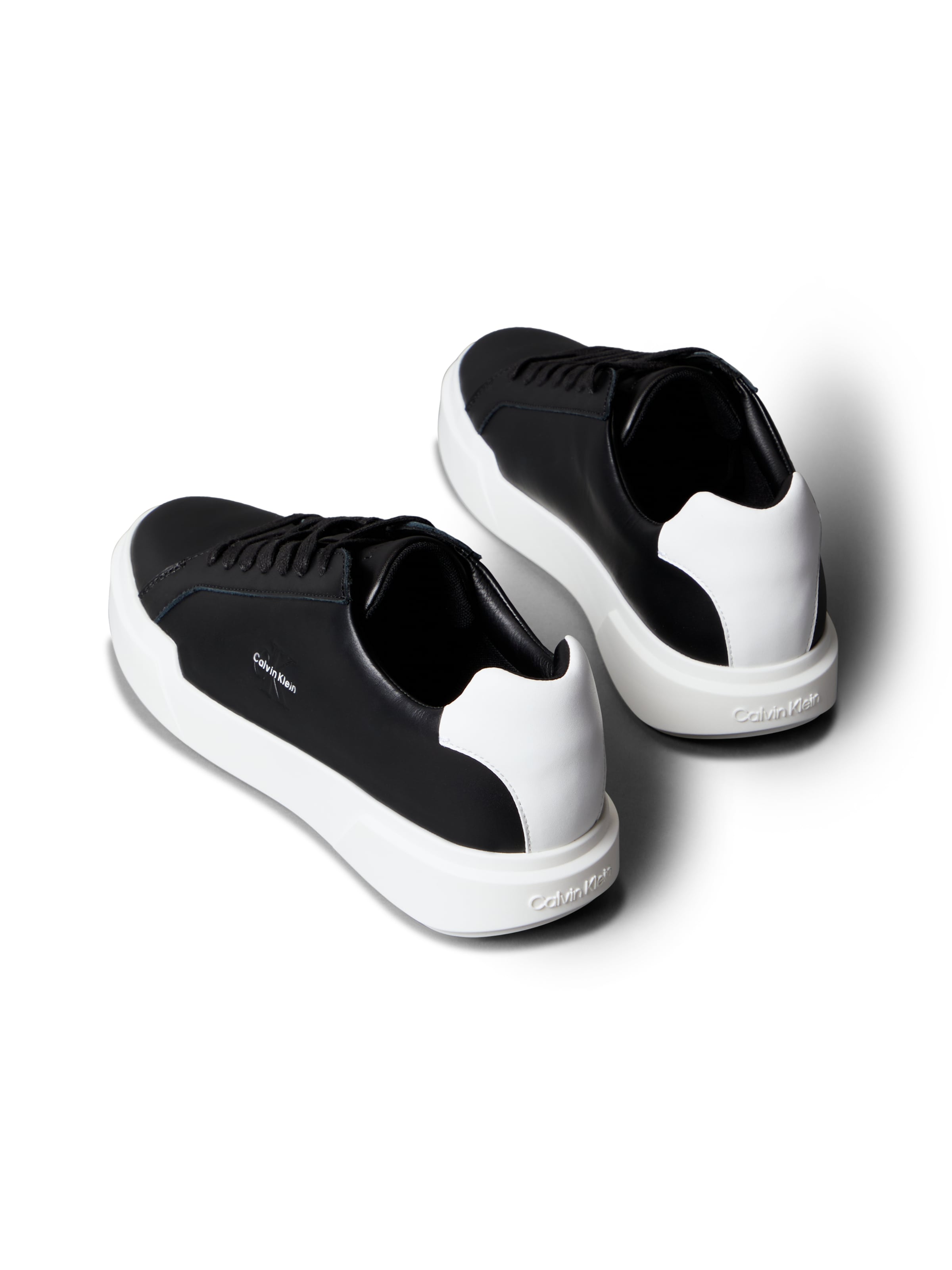 Calvin Klein Низкие кроссовки в Черный