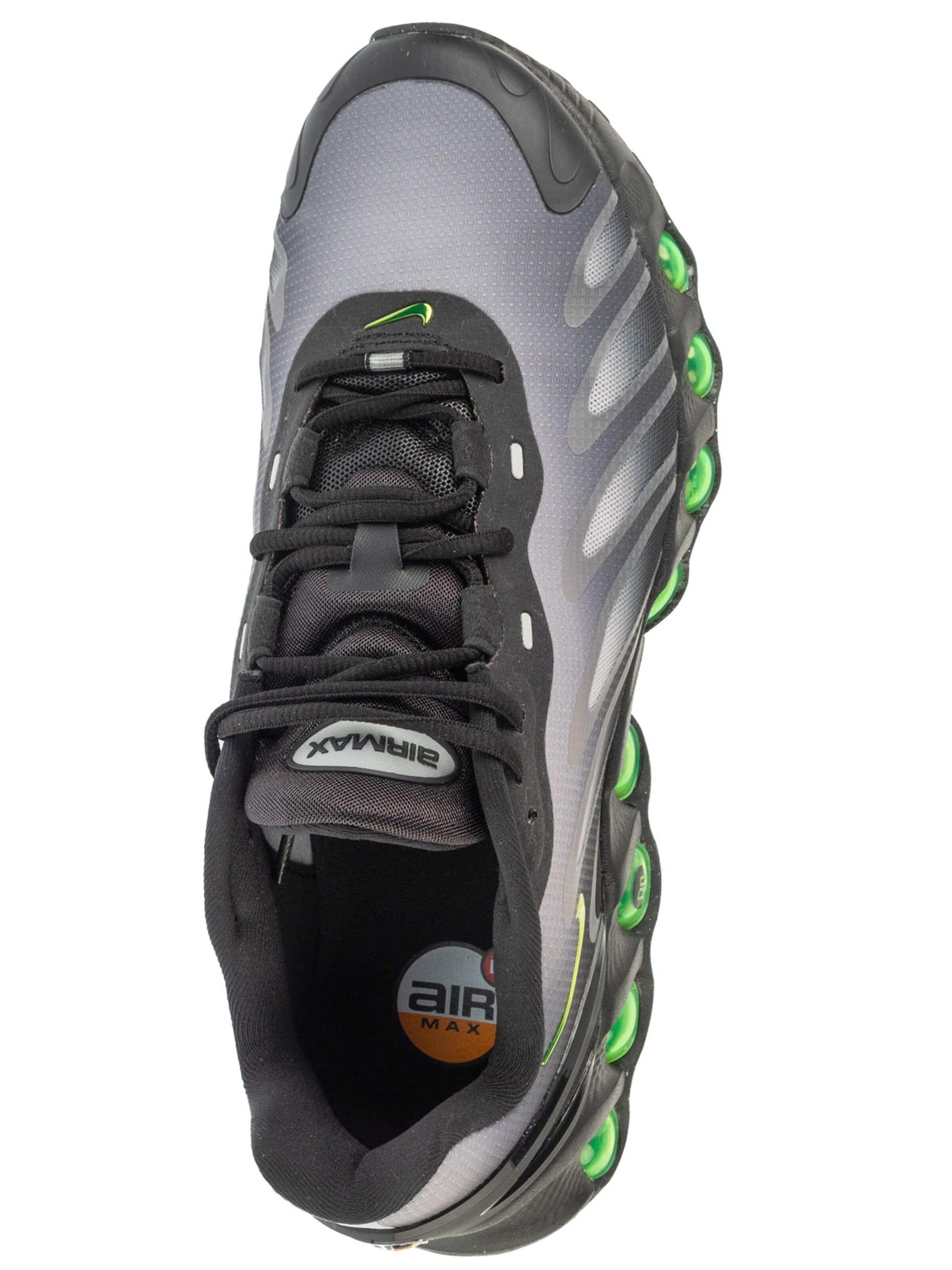 NIKE Sneakers 'AIR MAX DN8' in Black