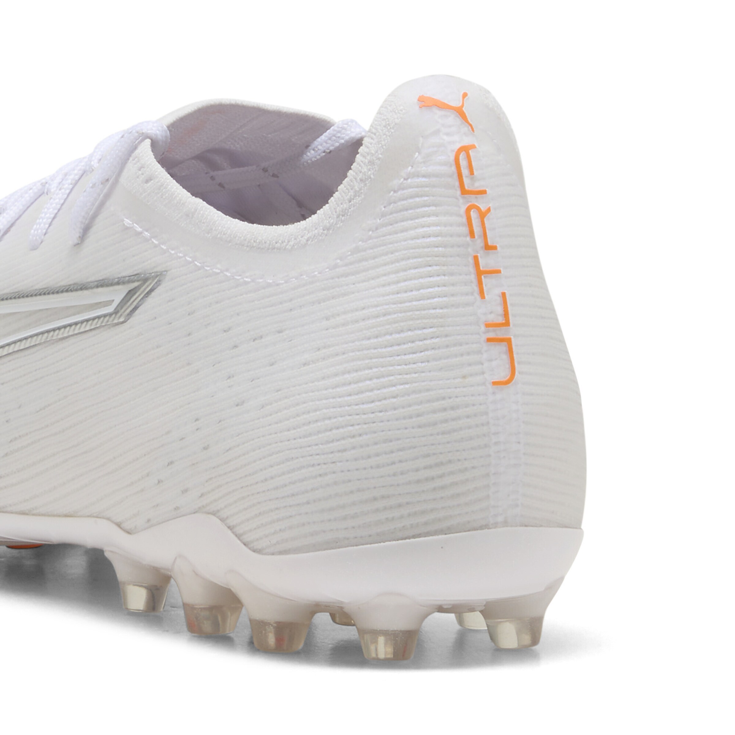 PUMA Soccer shoe 'Ultra 6 Ultimate' in White