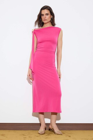 Trendyol Dress in Pink: front