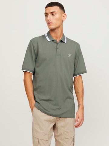 JACK & JONES Bluser & t-shirts 'HASS' i grøn: forside