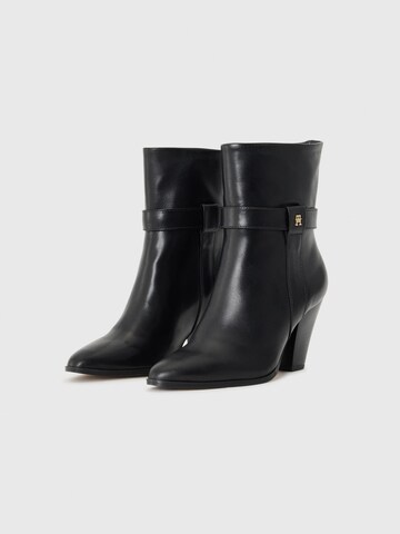 TOMMY HILFIGER Μποτάκι σε μαύρο