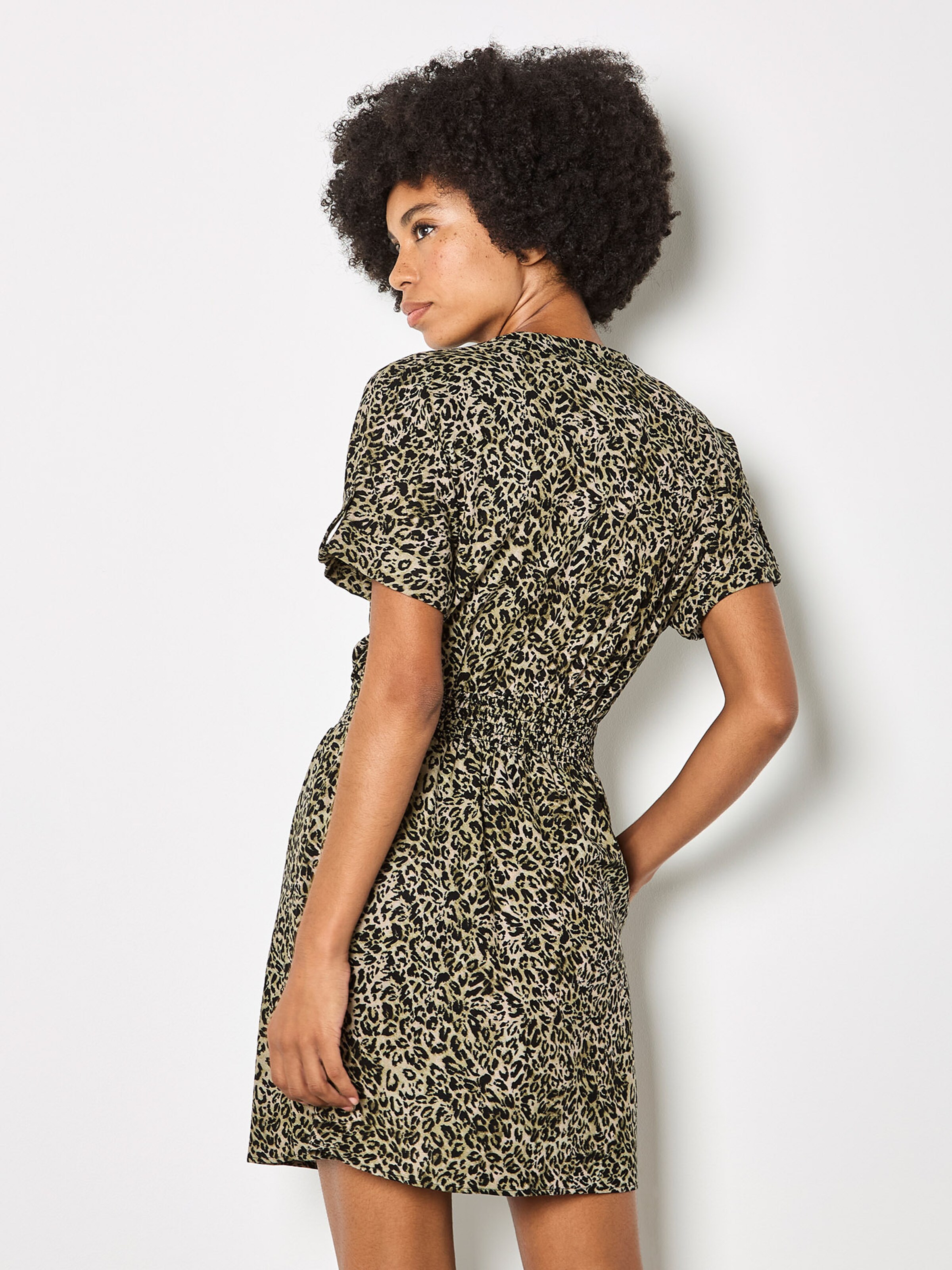 Apricot Dress ' ' in Green