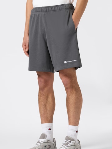 Champion Authentic Athletic Apparel Loosefit Byxa i grå: framsida