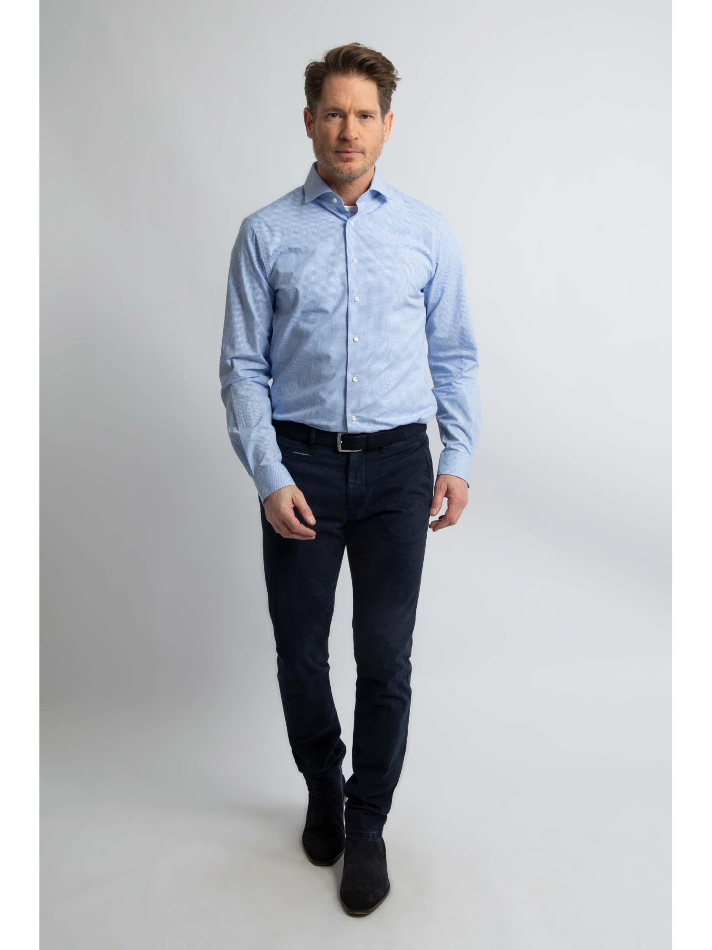 Steppin' out Slim fit Button Up Shirt in Blue