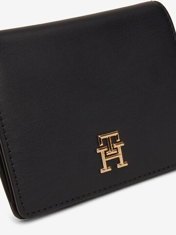 TOMMY HILFIGER Portemonnaie in Schwarz