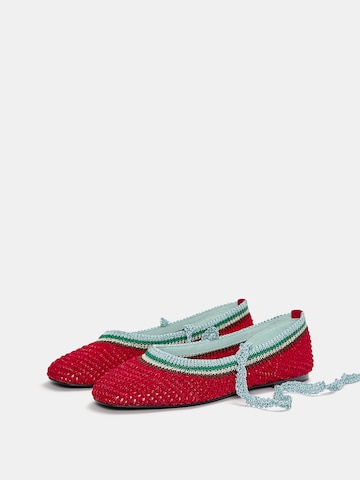 Ballerina di Pull&Bear in rosso