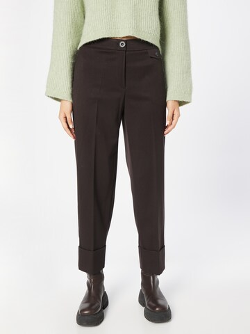 Regular Pantalon à plis TAIFUN en marron : devant