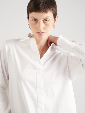 Camicia da donna 'Bepura' di BOSS in bianco