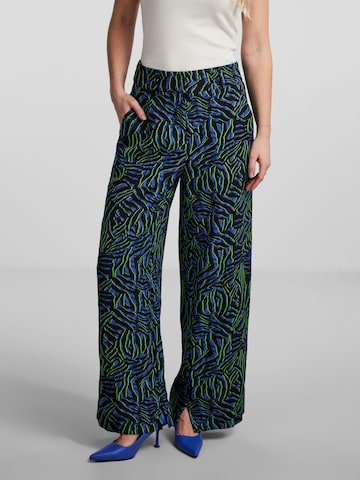 Y.A.S Wide leg Broek in Zwart: voorkant