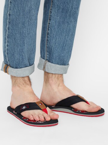 TOMMY HILFIGER Teenslippers in Blauw