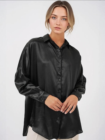 Bigdart - Blusa em preto: frente
