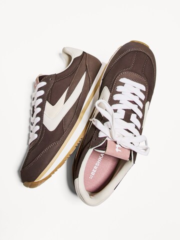 Bershka Platform trainers in Brown