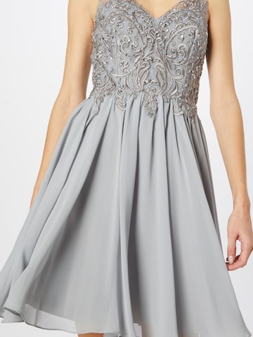 Robe de cocktail Laona en argent