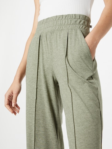 Regular Pantalon de sport 'JOSIE' Marika en vert