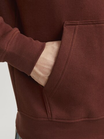 JACK & JONES Sweatshirt in Bruin