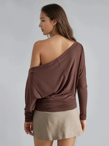 Busem Blouse in Bruin