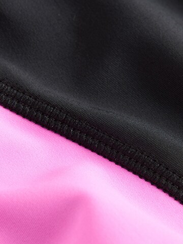 Next T-Shirt Bikini värissä musta