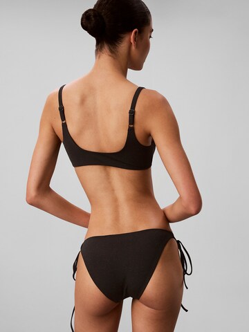Calvin Klein Underwear Bustier Bikinitop 'Metallic Bralette CK Monogram' in Zwart