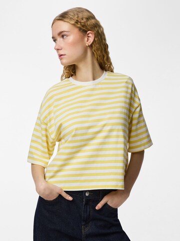 T-shirt PIECES en jaune : devant