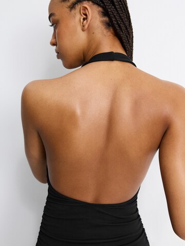 Robe Pull&Bear en noir