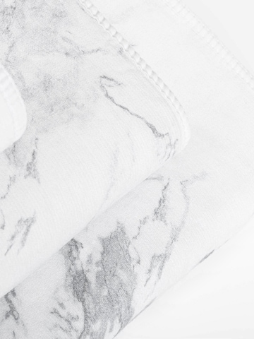 Graccioza Towel 'MABEL' in White