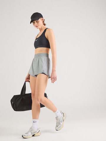 NIKE Обычный Спортивные штаны 'ONE' в Серый