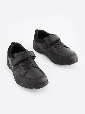 Scarpa bassa di Next in nero