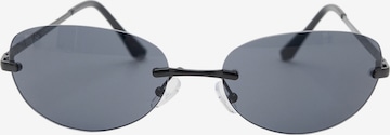Pull&Bear Sunglasses in Black: front