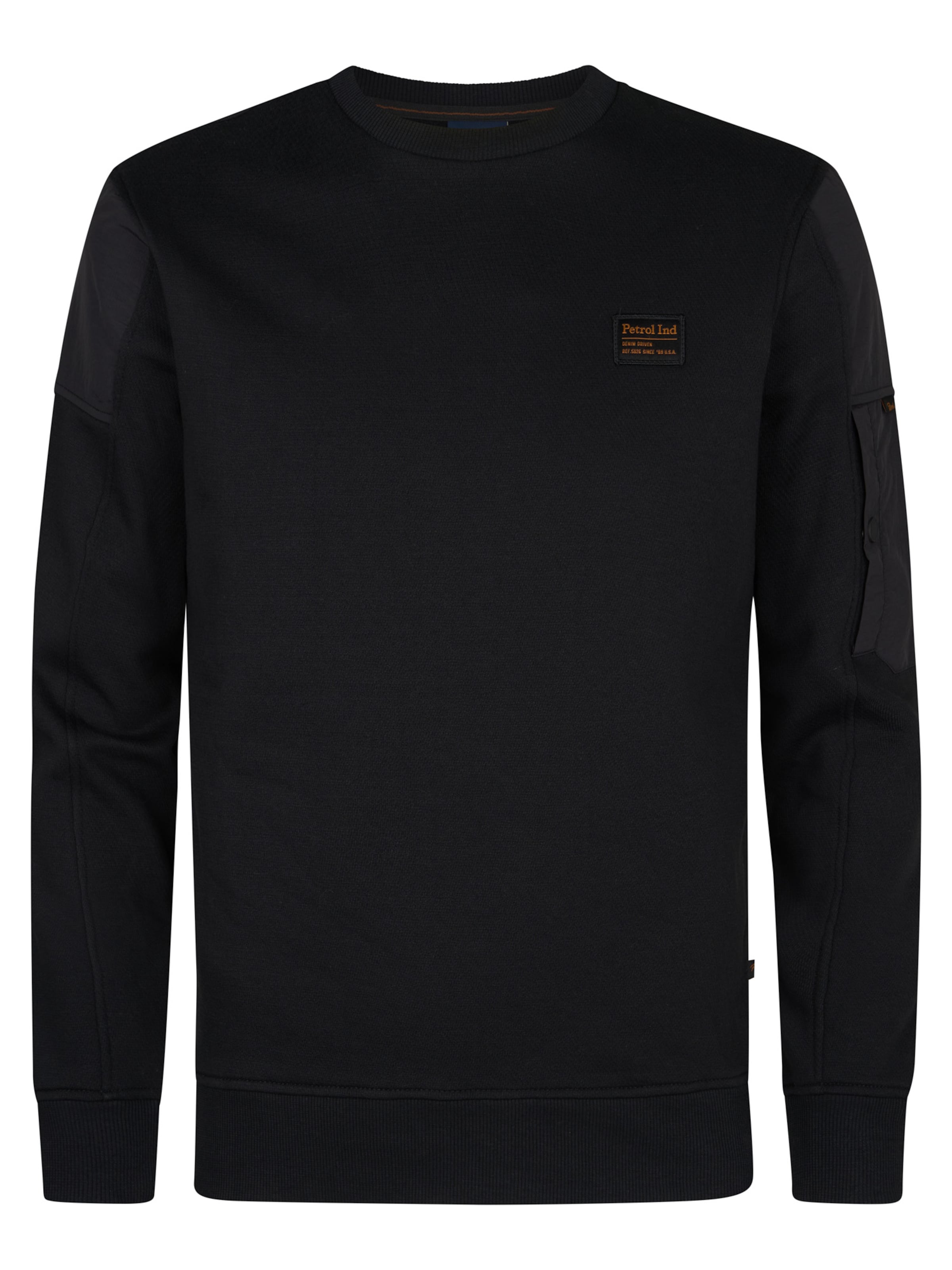 Petrol Industries Sweatshirt in Black: front