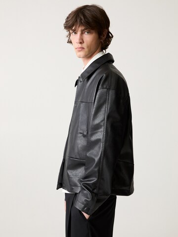 Pull&Bear Tussenjas in Zwart