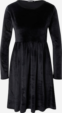Robe Sublevel en noir : devant