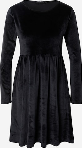 Sublevel Dress in Black: front