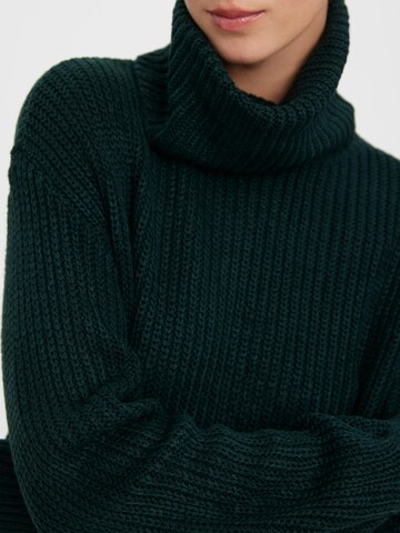 VERO MODA Sweater 'Sayla' in Green