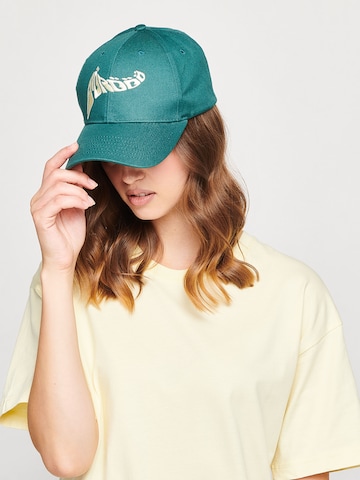 ABOUT YOU x StayKid Cap 'BENJAMIN' in Green: front