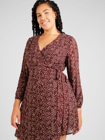 ABOUT YOU Curvy Šaty 'Louisa' – hnědá