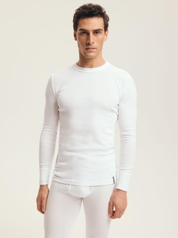 Henderson Shirt 'Baumwoll-Langarmshirt mit Rundhals, BT-104 M' in Wit: voorkant