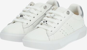 Baskets GEOX en blanc