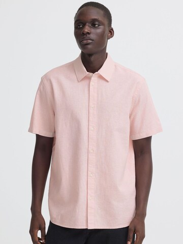 BLEND - Ajuste regular Camisa ' BHAban Slub Linen Mix ' en rosa: frente