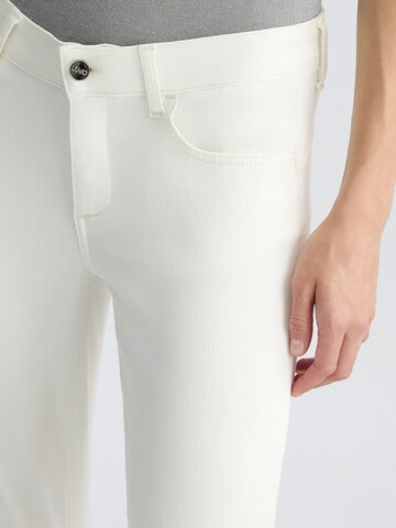 Liu Jo Slim fit Trousers in White